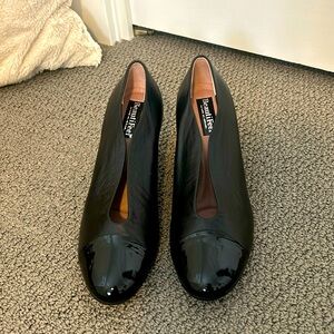 Beautifeel Black leather heels size 39.